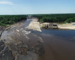 Drone view of the Edenville Dam failure in 2020 (Pradel et al. 2021)